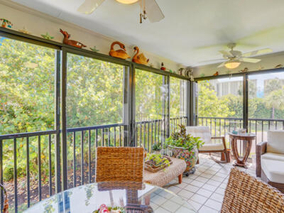 102 Clubhouse Circle, Jupiter, FL 33477