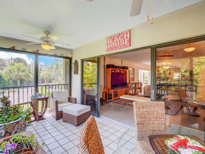 102 Clubhouse Circle, Jupiter, FL 33477