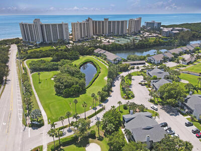102 Clubhouse Circle, Jupiter, FL 33477