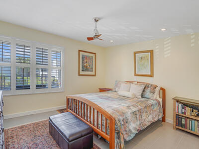 102 Clubhouse Circle, Jupiter, FL 33477