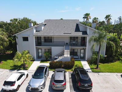 102 Clubhouse Circle, Jupiter, FL 33477