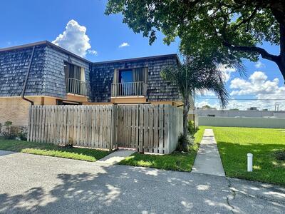 63 Lake Arbor Dr Drive, Palm Springs, FL 33461