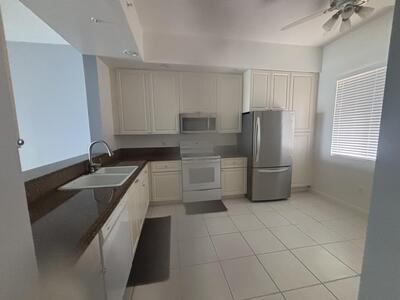 31 Harbour Isle Drive W, Fort Pierce, FL 34949