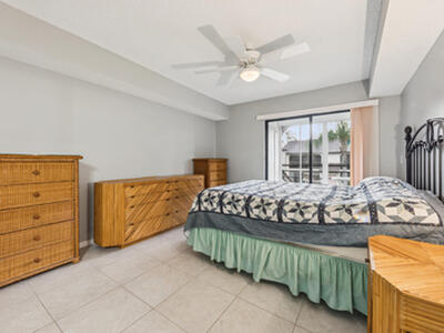 5040 Rose Hill Drive, Boynton Beach, FL 33437