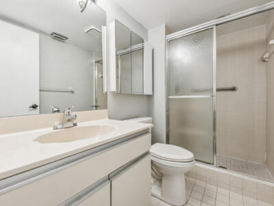 5040 Rose Hill Drive, Boynton Beach, FL 33437