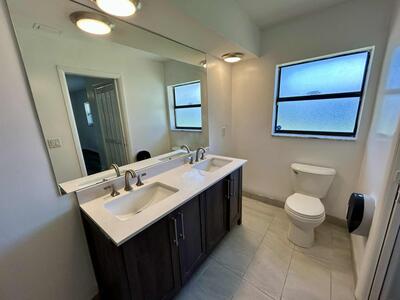 356 SE Prima Vista Boulevard, Port Saint Lucie, FL 34983