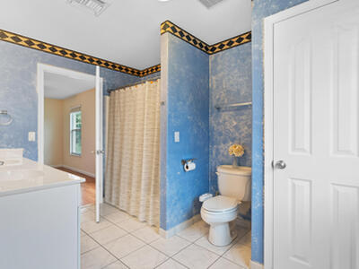 661 NE Zebrina Senda, Jensen Beach, FL 34957