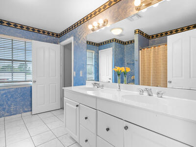 661 NE Zebrina Senda, Jensen Beach, FL 34957