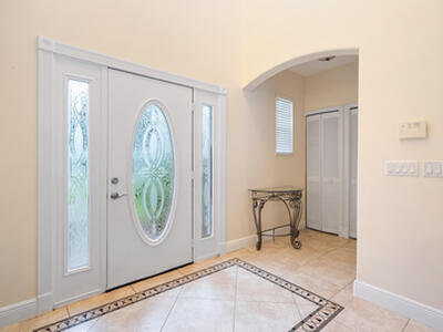 661 NE Zebrina Senda, Jensen Beach, FL 34957