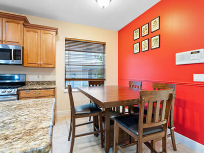 661 NE Zebrina Senda, Jensen Beach, FL 34957