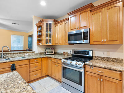 661 NE Zebrina Senda, Jensen Beach, FL 34957