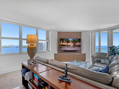 5200 N Ocean Drive, Singer Island, FL 33404