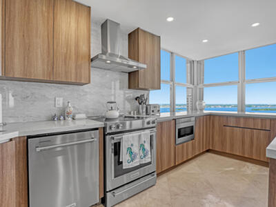 5200 N Ocean Drive, Singer Island, FL 33404