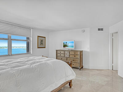 5200 N Ocean Drive, Singer Island, FL 33404