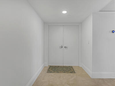 5200 N Ocean Drive, Singer Island, FL 33404