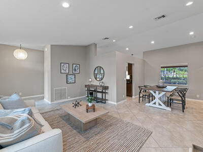 13773 Sheffield Street, Wellington, FL 33414