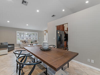 13773 Sheffield Street, Wellington, FL 33414