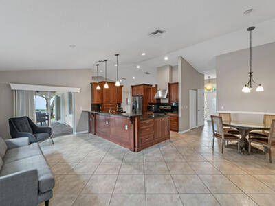 13773 Sheffield Street, Wellington, FL 33414