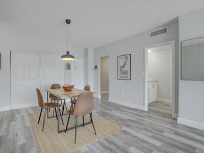 500 Bayview Drive, Sunny Isles Beach, FL 33160