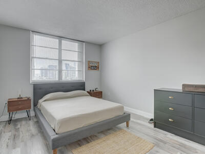 500 Bayview Drive, Sunny Isles Beach, FL 33160