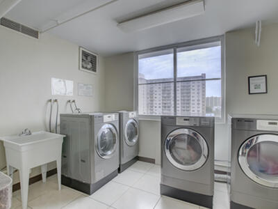 500 Bayview Drive, Sunny Isles Beach, FL 33160