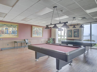 500 Bayview Drive, Sunny Isles Beach, FL 33160