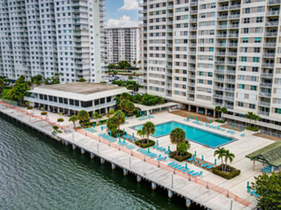 500 Bayview Drive, Sunny Isles Beach, FL 33160