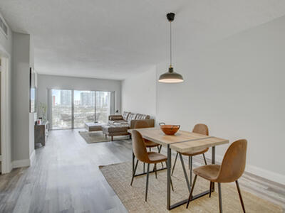 500 Bayview Drive, Sunny Isles Beach, FL 33160