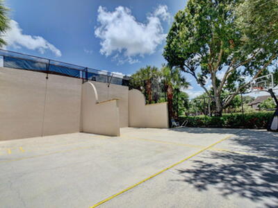 5475 Verona Drive, Boynton Beach, FL 33437