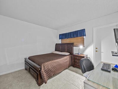 311 E Ocean Avenue, Lantana, FL 33462