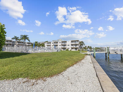 311 E Ocean Avenue, Lantana, FL 33462