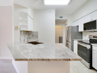 6305 Myrtlewood Circle W, Palm Beach Gardens, FL 33418