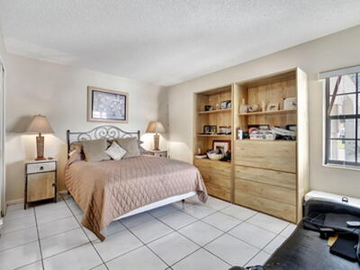 5531 Parkwalk Circle E, Boynton Beach, FL 33472