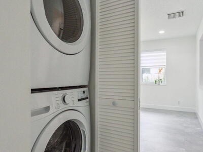 604 SE 4th Avenue, Delray Beach, FL 33483