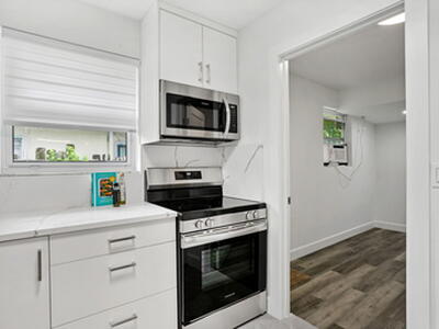 604 SE 4th Avenue, Delray Beach, FL 33483