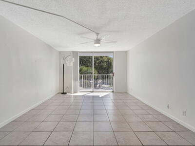 500 Executive Center Drive, West Palm Beach, FL 33401