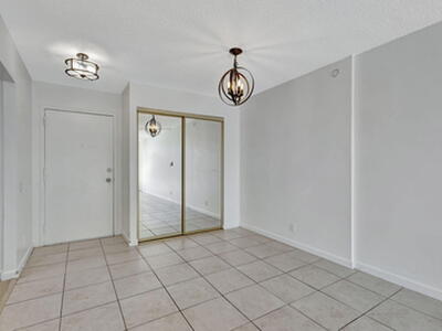 500 Executive Center Drive, West Palm Beach, FL 33401