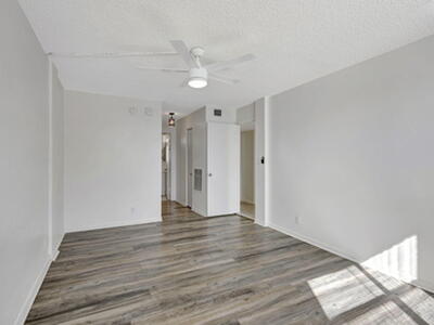 500 Executive Center Drive, West Palm Beach, FL 33401