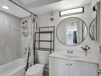 500 Executive Center Drive, West Palm Beach, FL 33401