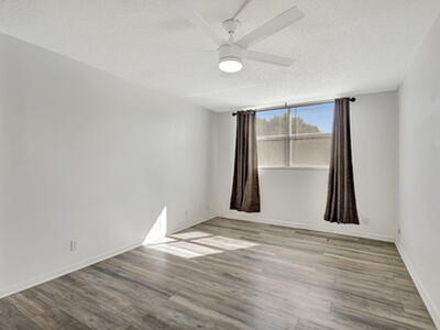 500 Executive Center Drive, West Palm Beach, FL 33401