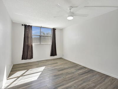 500 Executive Center Drive, West Palm Beach, FL 33401