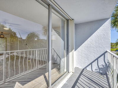 500 Executive Center Drive, West Palm Beach, FL 33401