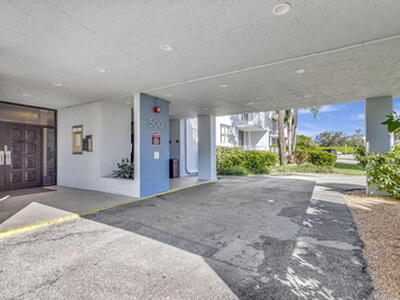 500 Executive Center Drive, West Palm Beach, FL 33401