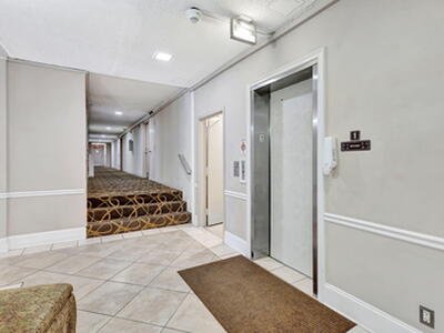 500 Executive Center Drive, West Palm Beach, FL 33401