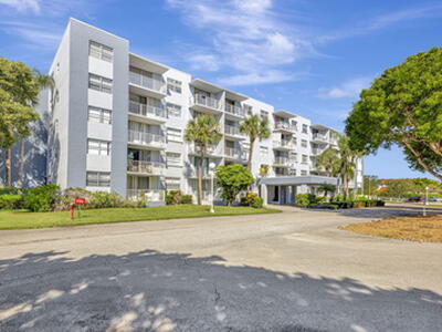 500 Executive Center Drive, West Palm Beach, FL 33401