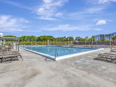 500 Executive Center Drive, West Palm Beach, FL 33401