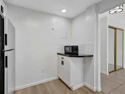 500 Executive Center Drive, West Palm Beach, FL 33401