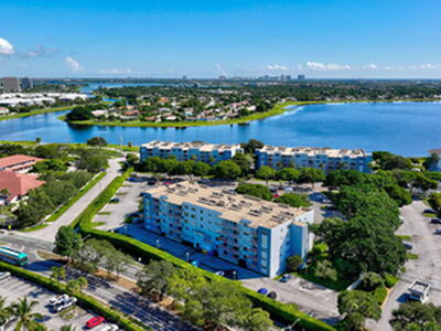 500 Executive Center Drive, West Palm Beach, FL 33401