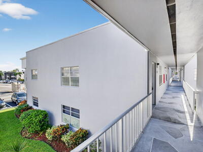 184 Burgundy D, Delray Beach, FL 33484