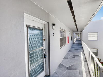 184 Burgundy D, Delray Beach, FL 33484